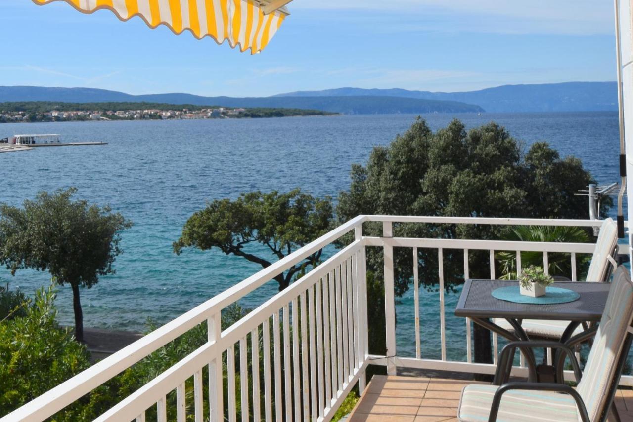 Apartments Margarita Малинска Екстериор снимка